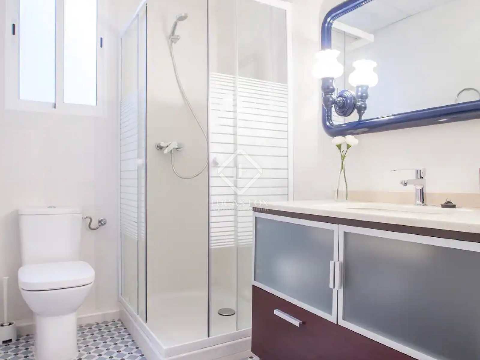 4 bedroom Apartment for rent in Valencia city - € 2,000 (Ref: 7225930)