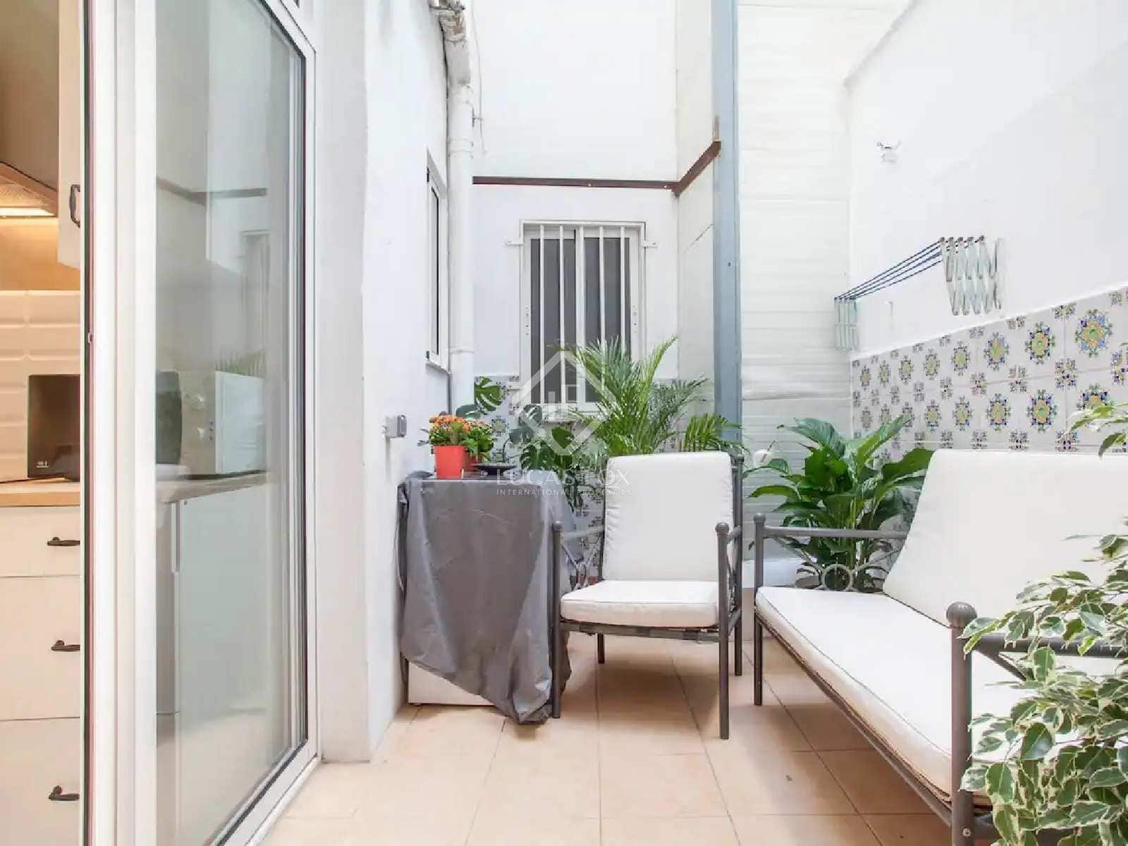 4 bedroom Apartment for rent in Valencia city - € 2,000 (Ref: 7225930)