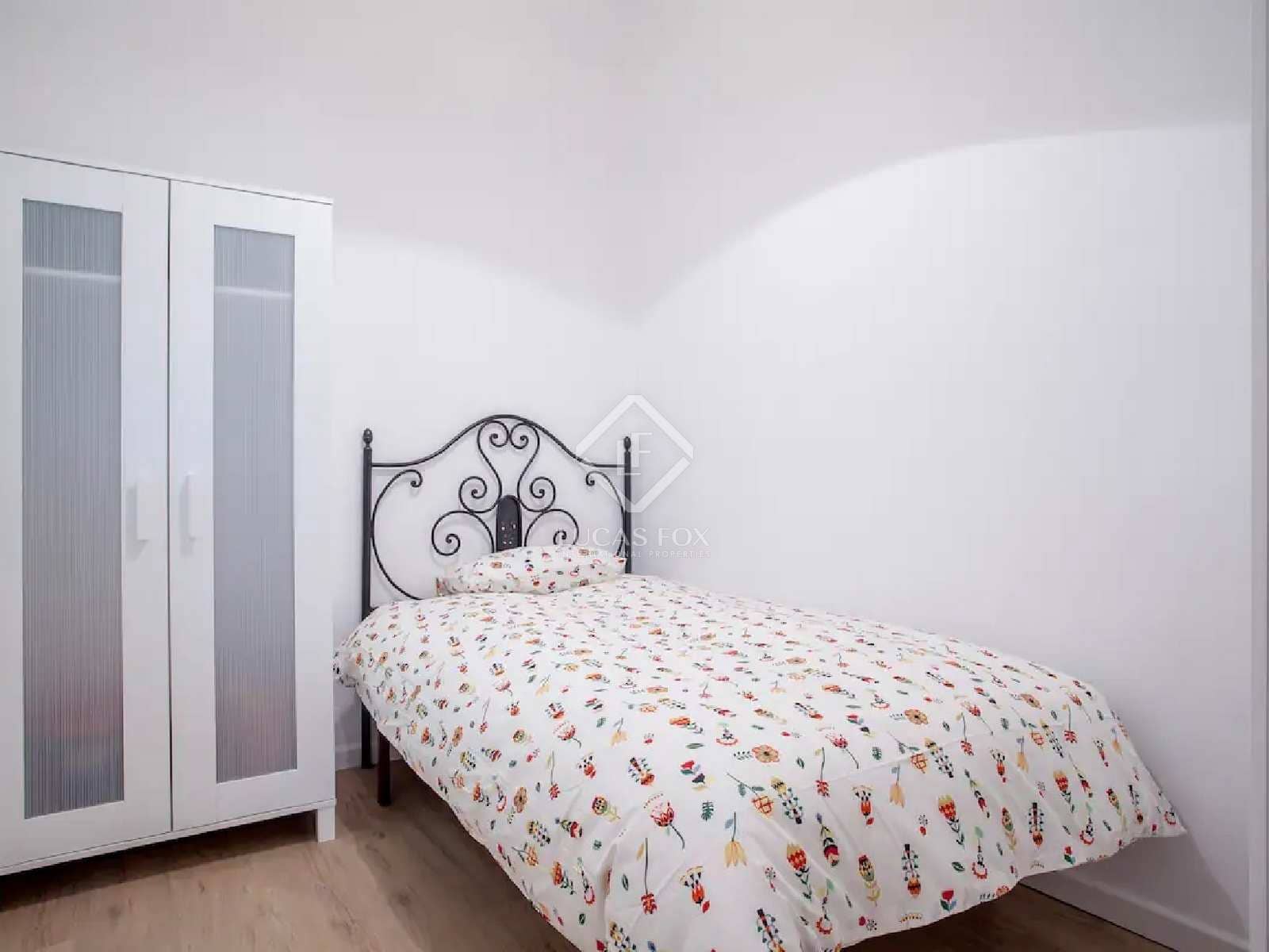 4 bedroom Apartment for rent in Valencia city - € 2,000 (Ref: 7225930)