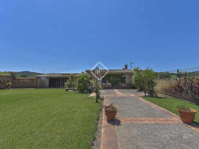 4 Zimmer Villa zu verkaufen in Platja d'Aro, Castell-Platja d'Aro mit Pool Garage - 1.400.000 € (Ref: 7236719)