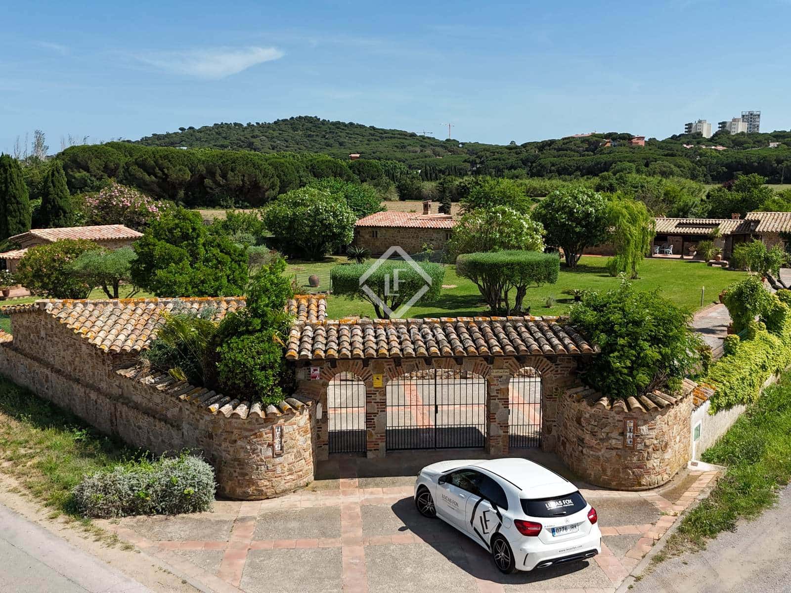 4 bedroom Villa for sale in Platja d'Aro with pool garage - € 1,400,000 (Ref: 7236719)