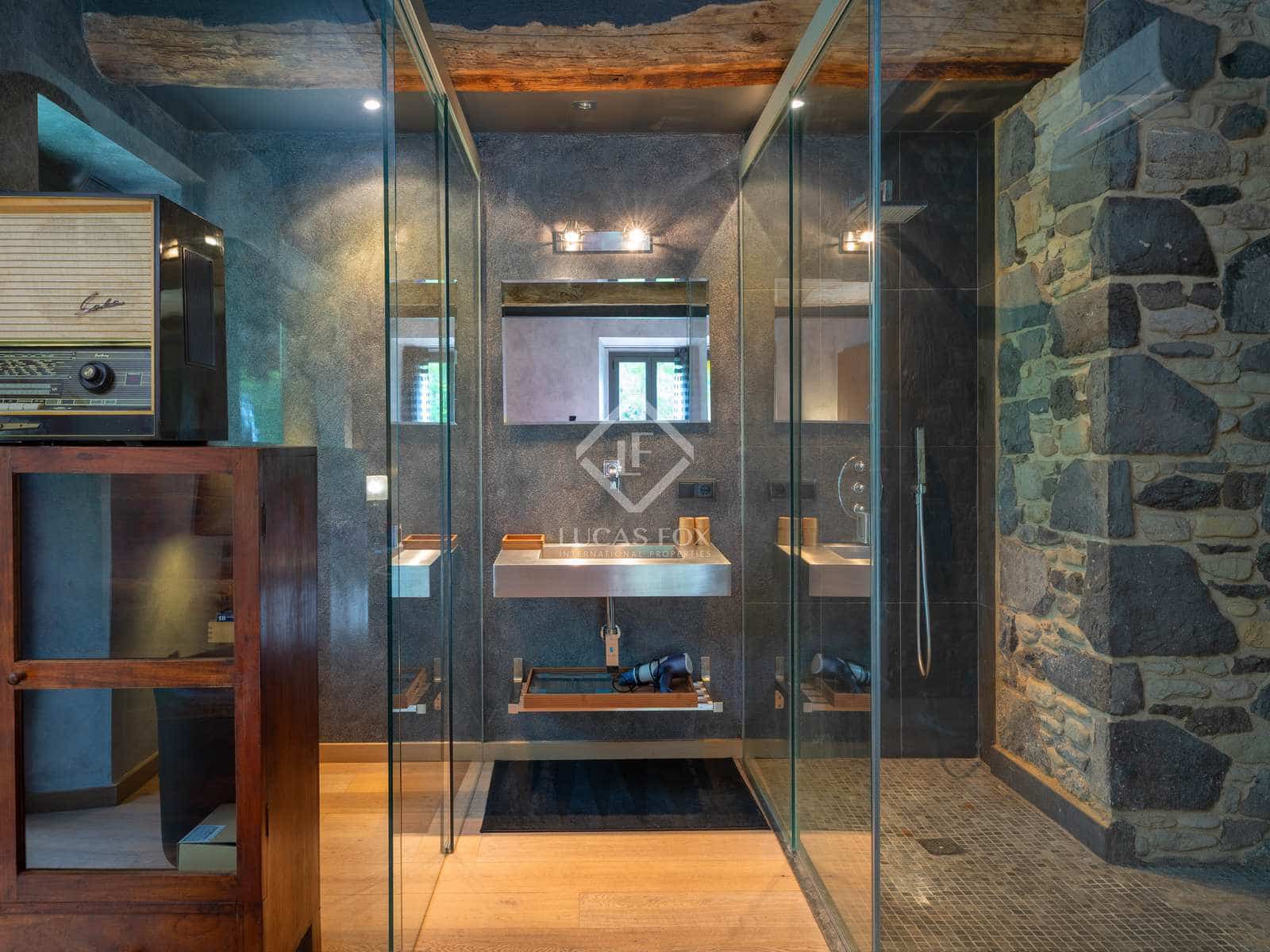 4 soverom Finca/Herregård til salgs i Sant Joan les Fonts med svømmebasseng garasje - € 1 250 000 (Ref: 7247197)