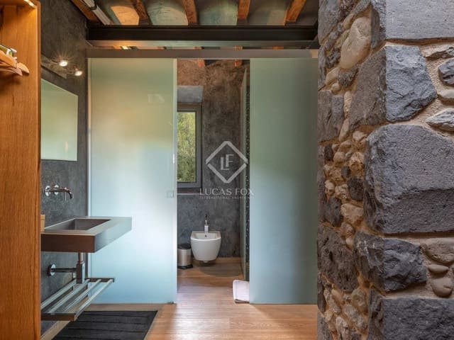 4 chambre Finca/Maison de Campagne à vendre à Sant Joan les Fonts avec piscine garage - 1 250 000 € (Ref: 7247197)