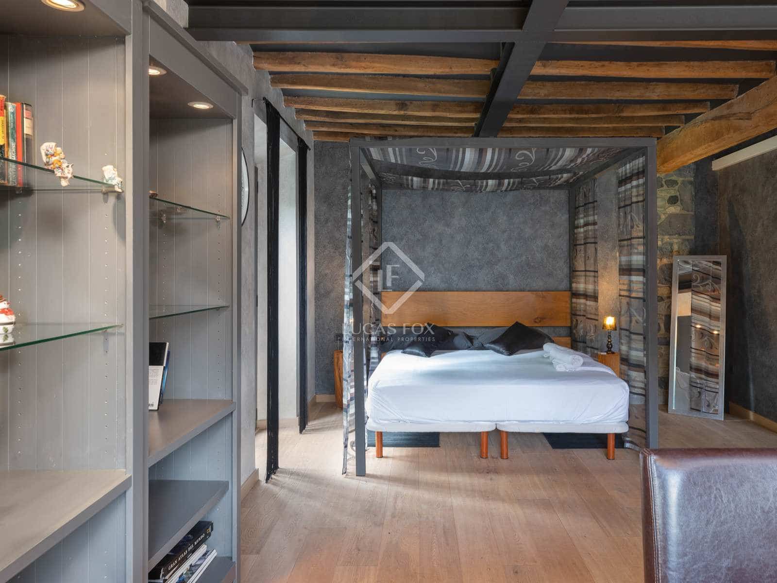 4 soverom Finca/Herregård til salgs i Sant Joan les Fonts med svømmebasseng garasje - € 1 250 000 (Ref: 7247197)