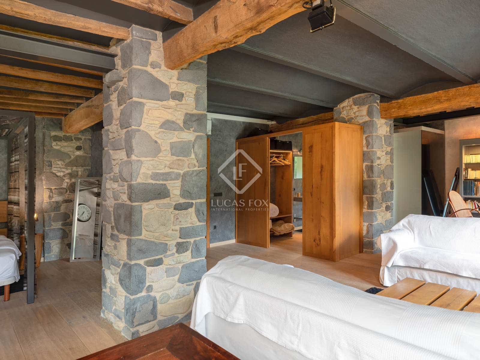 4 soverom Finca/Herregård til salgs i Sant Joan les Fonts med svømmebasseng garasje - € 1 250 000 (Ref: 7247197)