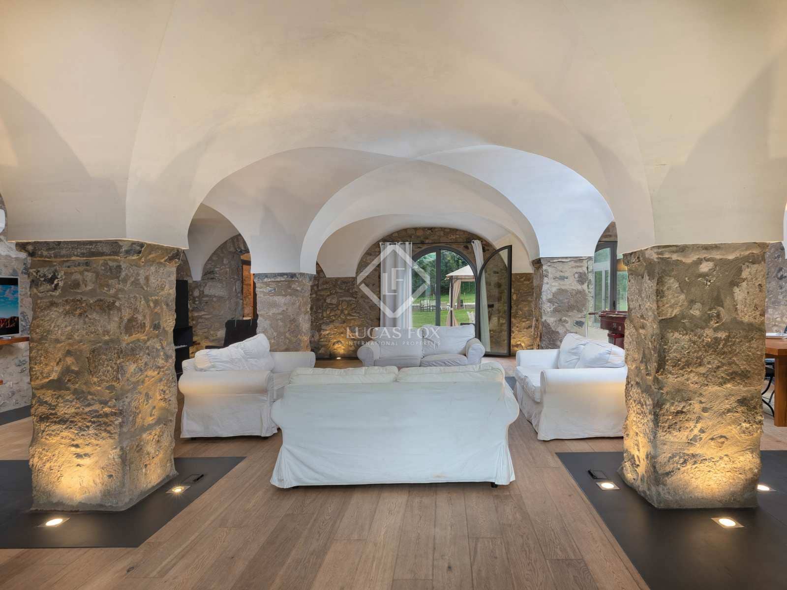 4 soverom Finca/Herregård til salgs i Sant Joan les Fonts med svømmebasseng garasje - € 1 250 000 (Ref: 7247197)