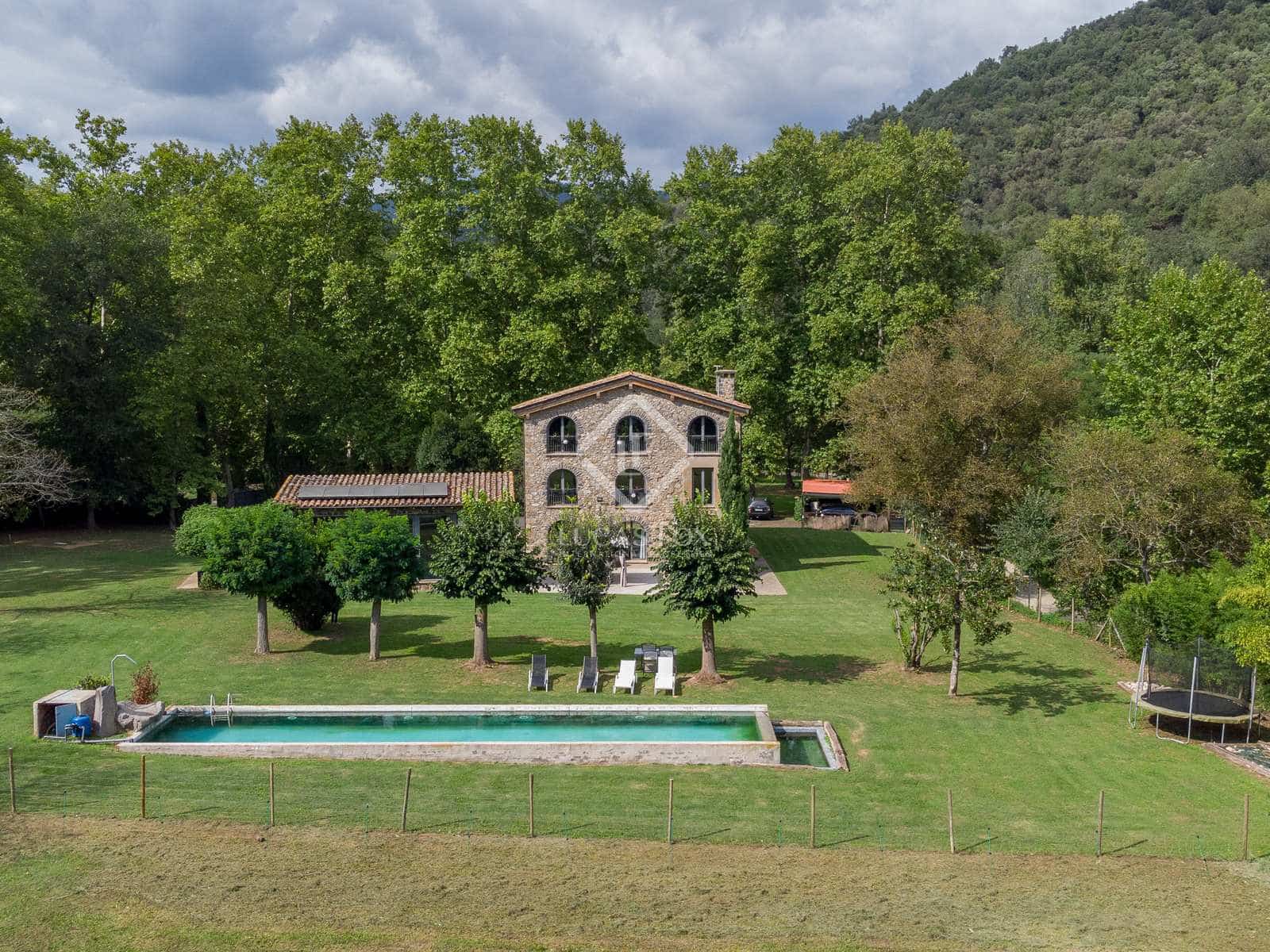 4 soverom Finca/Herregård til salgs i Sant Joan les Fonts med svømmebasseng garasje - € 1 250 000 (Ref: 7247197)