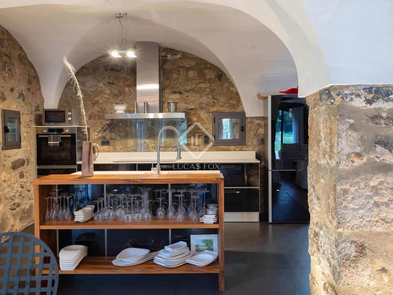 4 soverom Finca/Herregård til salgs i Sant Joan les Fonts med svømmebasseng garasje - € 1 250 000 (Ref: 7247197)