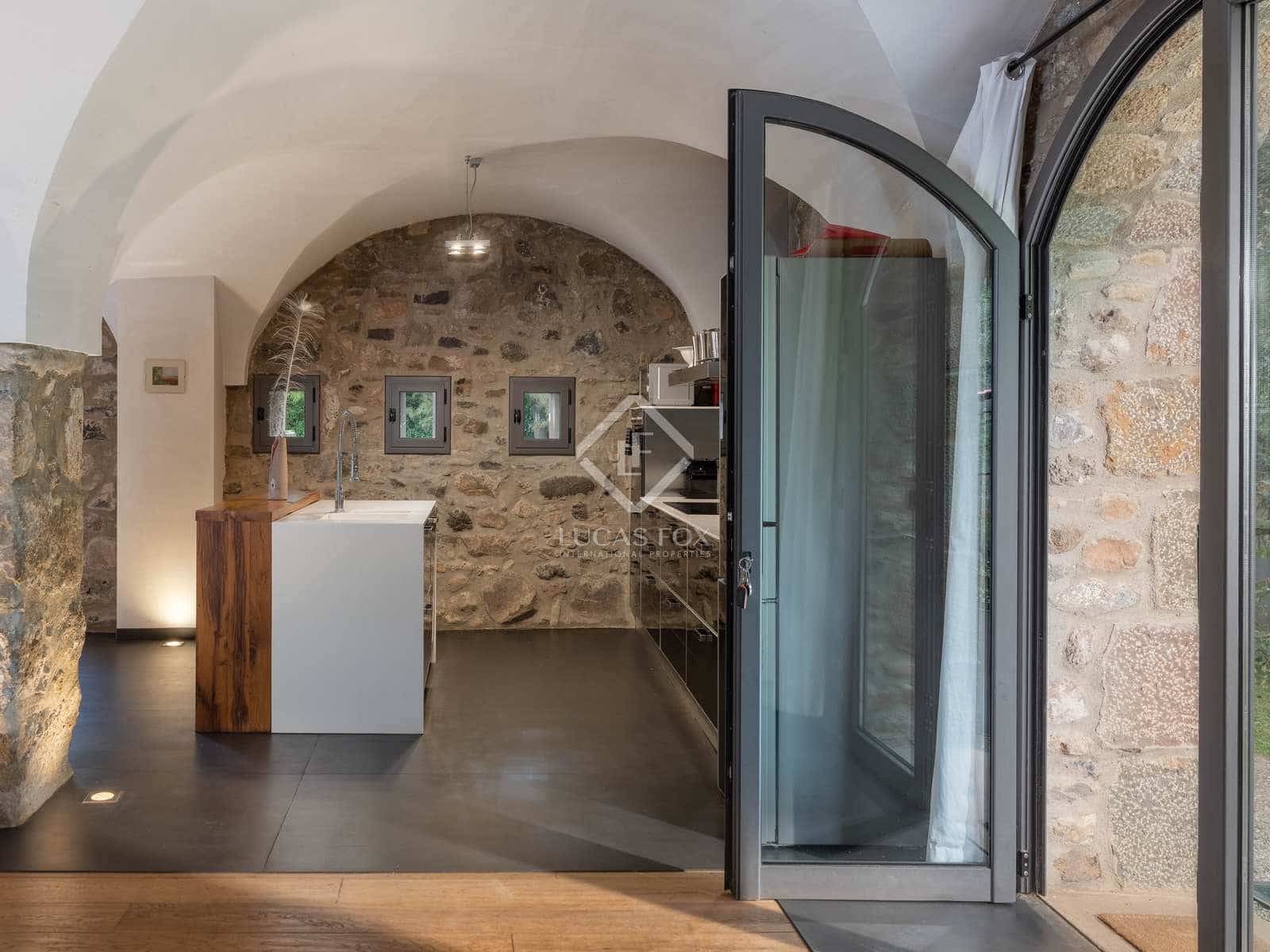 4 soverom Finca/Herregård til salgs i Sant Joan les Fonts med svømmebasseng garasje - € 1 250 000 (Ref: 7247197)