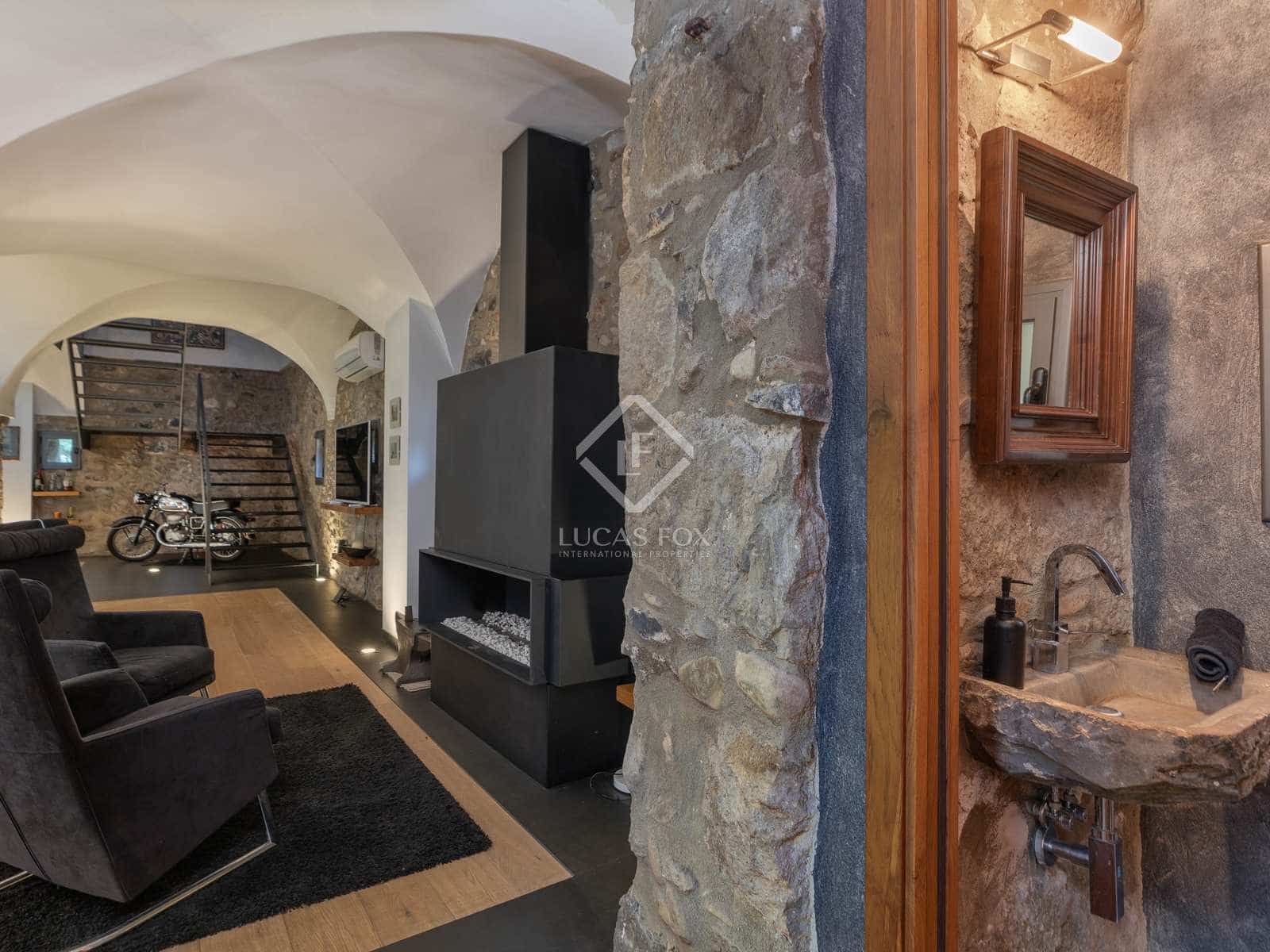 4 soverom Finca/Herregård til salgs i Sant Joan les Fonts med svømmebasseng garasje - € 1 250 000 (Ref: 7247197)