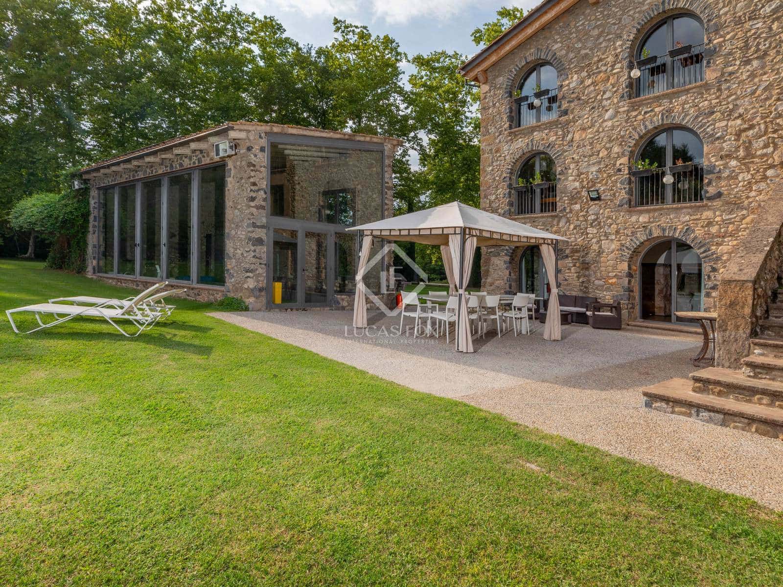 4 soverom Finca/Herregård til salgs i Sant Joan les Fonts med svømmebasseng garasje - € 1 250 000 (Ref: 7247197)