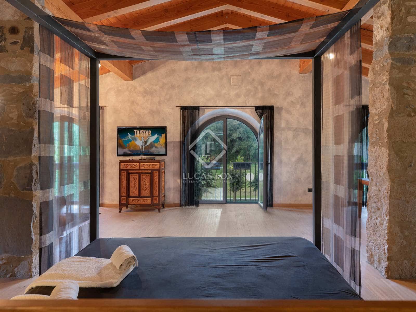 4 soverom Finca/Herregård til salgs i Sant Joan les Fonts med svømmebasseng garasje - € 1 250 000 (Ref: 7247197)