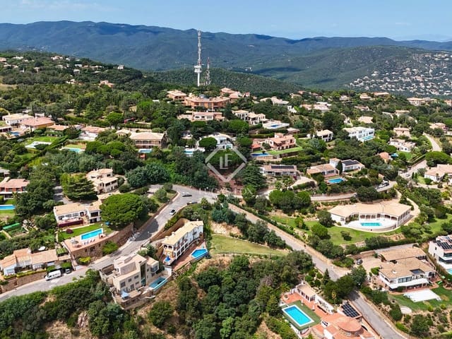 Building Plot for sale in Platja d'Aro, Castell-Platja d'Aro - € 345,000 (Ref: 7247204)