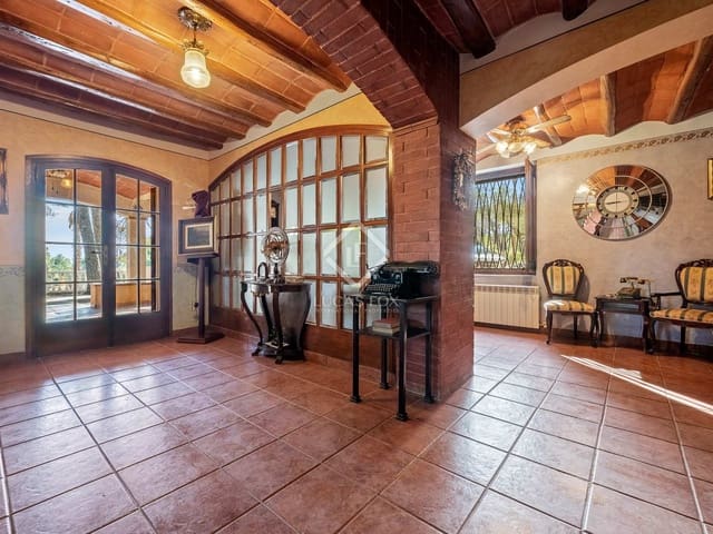 6 slaapkamer Finca/Landhuis te koop in Tarragona stad met zwembad garage - € 525.000 (Ref: 7250492)