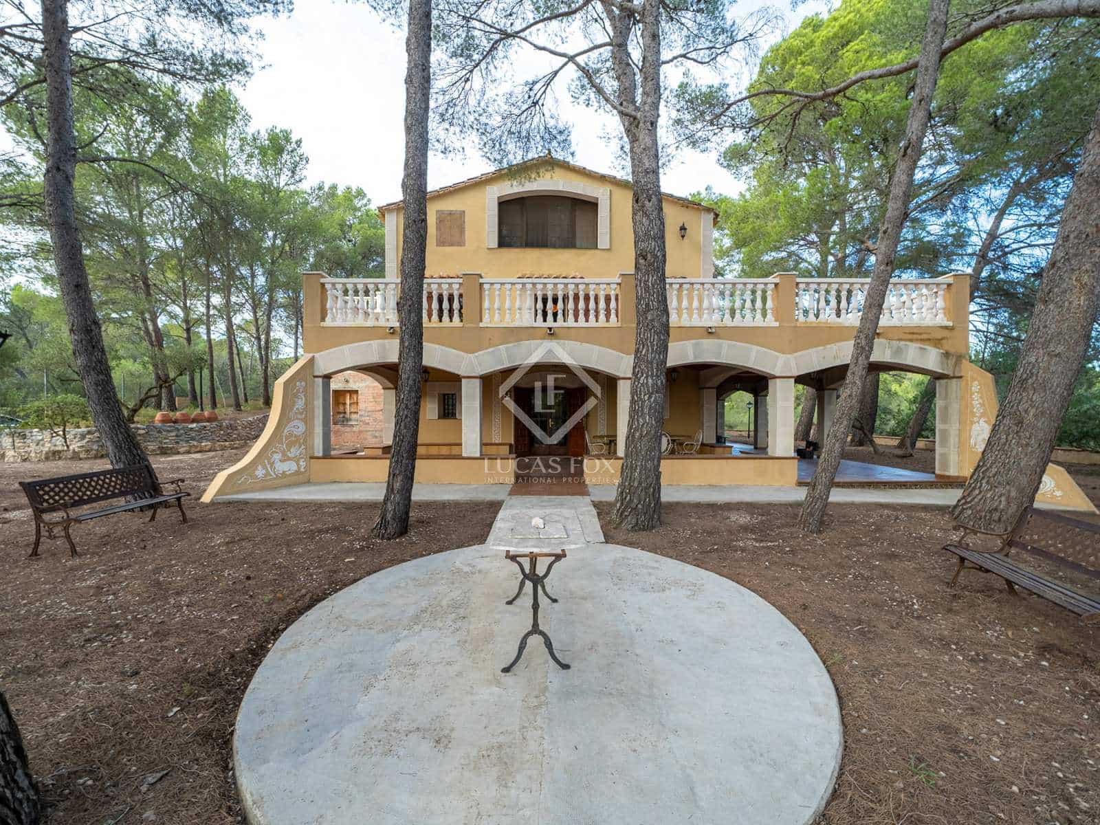 6 soveværelse Finca/Landehus til salg i Tarragona by med swimmingpool garage - € 525.000 (Ref: 7250492)
