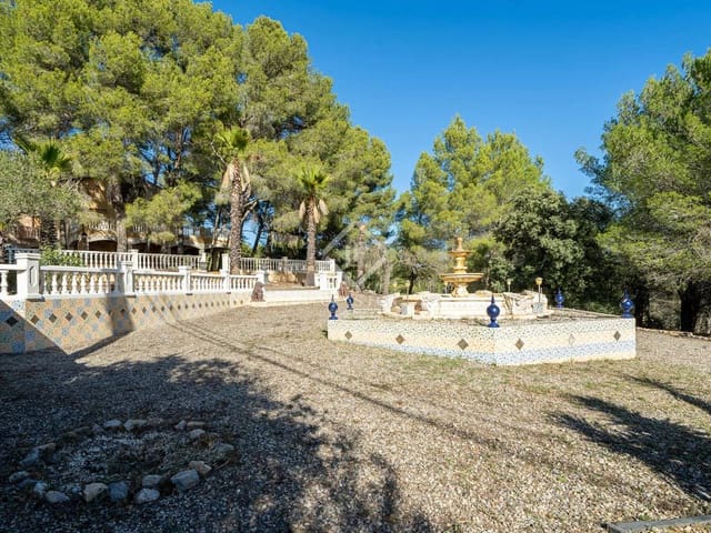 6 slaapkamer Finca/Landhuis te koop in Tarragona stad met zwembad garage - € 525.000 (Ref: 7250492)