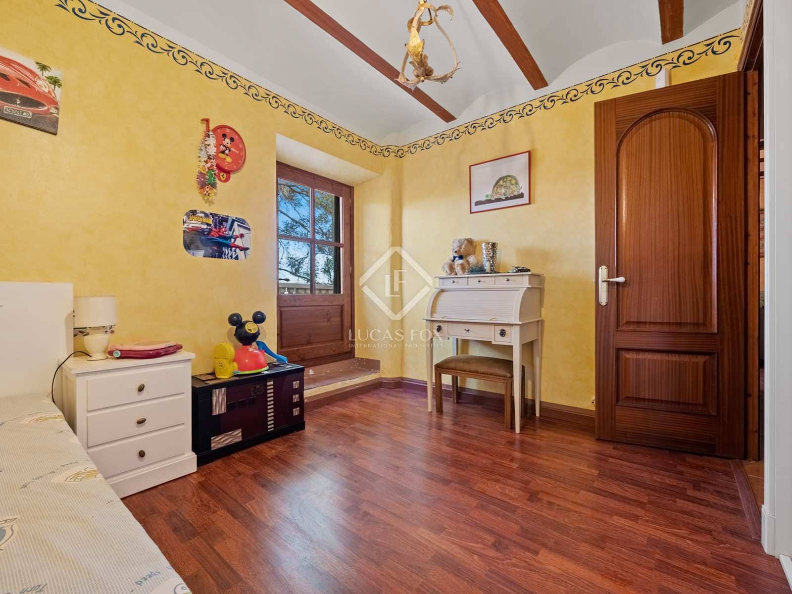 6 soveværelse Finca/Landehus til salg i Tarragona by med swimmingpool garage - € 525.000 (Ref: 7250492)