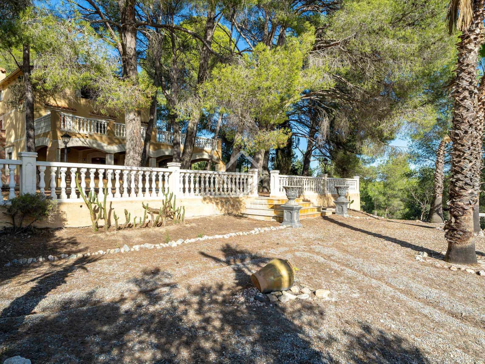 6 soveværelse Finca/Landehus til salg i Tarragona by med swimmingpool garage - € 525.000 (Ref: 7250492)