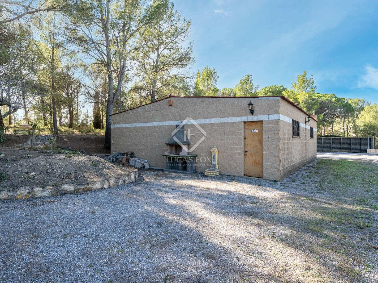 6 soveværelse Finca/Landehus til salg i Tarragona by med swimmingpool garage - € 525.000 (Ref: 7250492)