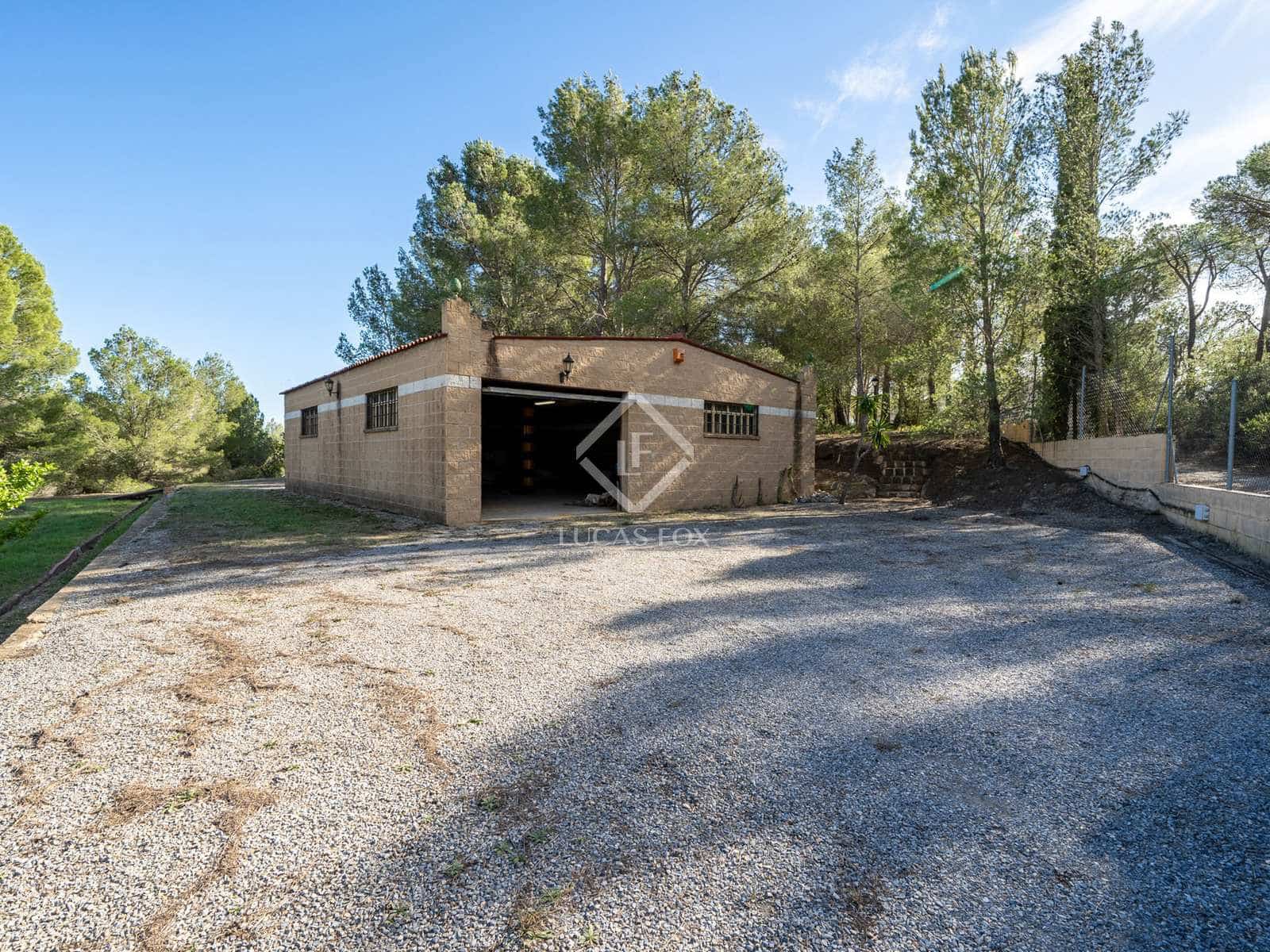6 soveværelse Finca/Landehus til salg i Tarragona by med swimmingpool garage - € 525.000 (Ref: 7250492)