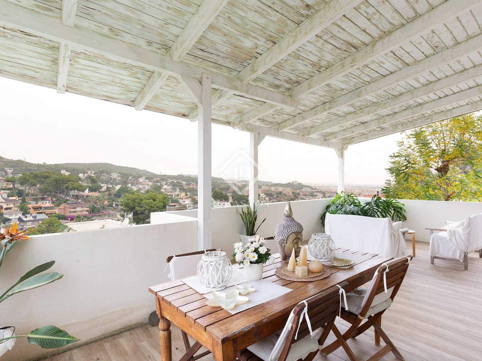 4 soverom Villa til salgs i Castelldefels med svømmebasseng garasje - € 975 000 (Ref: 7259095)