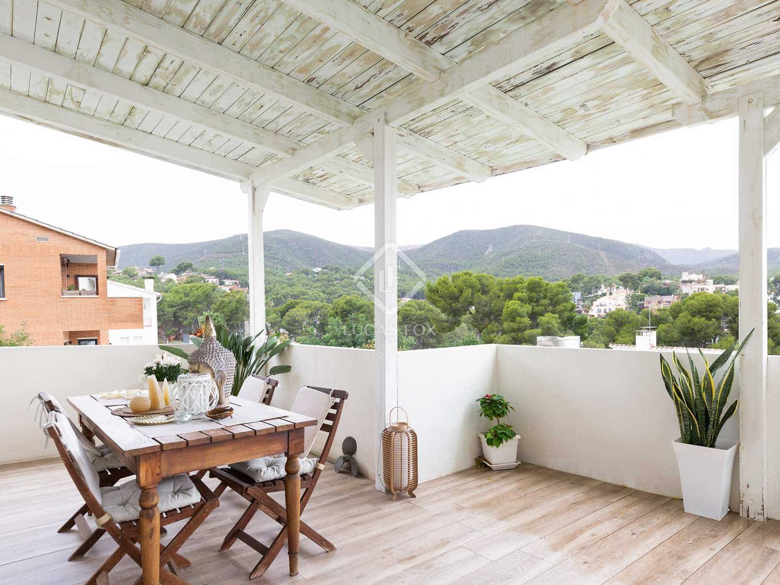 4 soverom Villa til salgs i Castelldefels med svømmebasseng garasje - € 975 000 (Ref: 7259095)