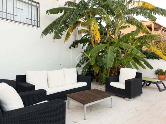 4 bedroom Villa for sale in Castelldefels with pool garage - € 975,000 (Ref: 7259095)