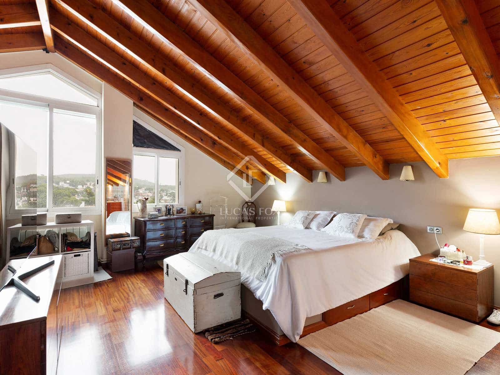 4 soverom Villa til salgs i Castelldefels med svømmebasseng garasje - € 975 000 (Ref: 7259095)