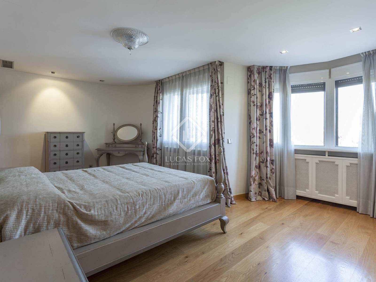 7 soveværelse Lejlighed til salg i Valencia by med garage - € 2.050.000 (Ref: 7277876)