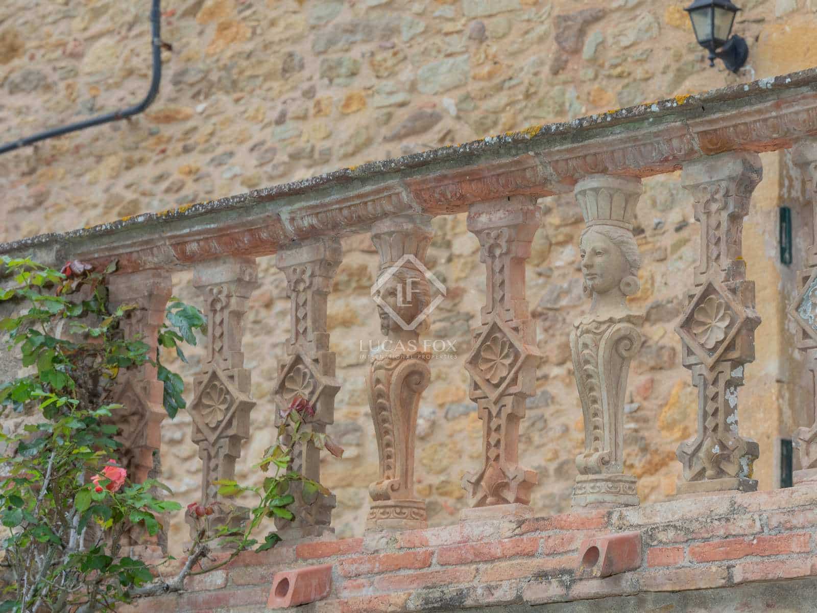 5 soveværelse Finca/Landehus til salg i Peratallada med garage - € 2.200.000 (Ref: 7296312)