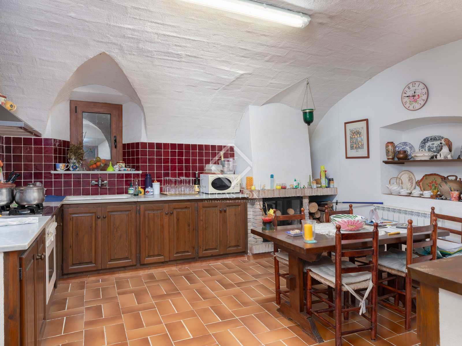 5 soveværelse Finca/Landehus til salg i Peratallada med garage - € 2.200.000 (Ref: 7296312)