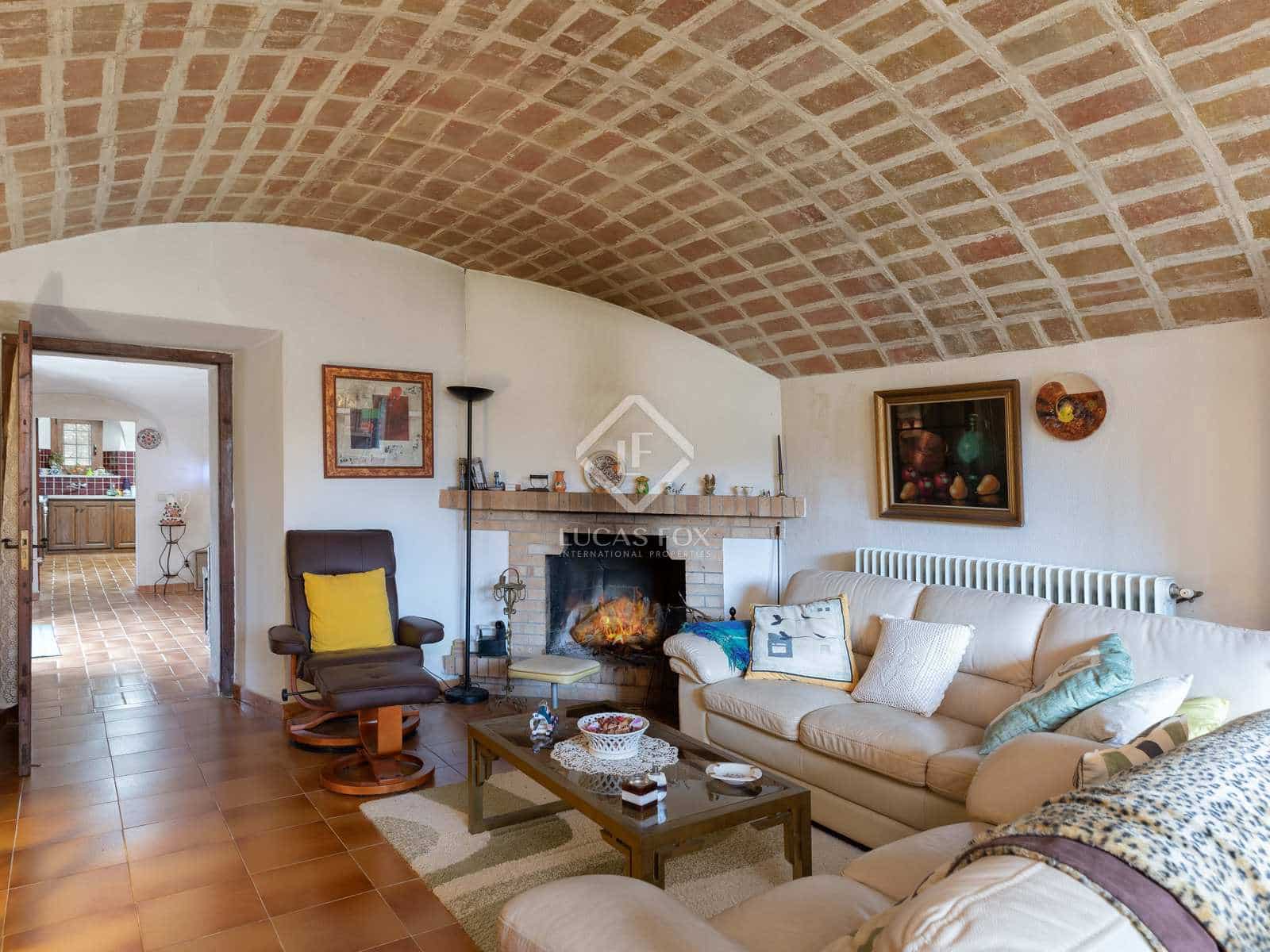 5 soveværelse Finca/Landehus til salg i Peratallada med garage - € 2.200.000 (Ref: 7296312)