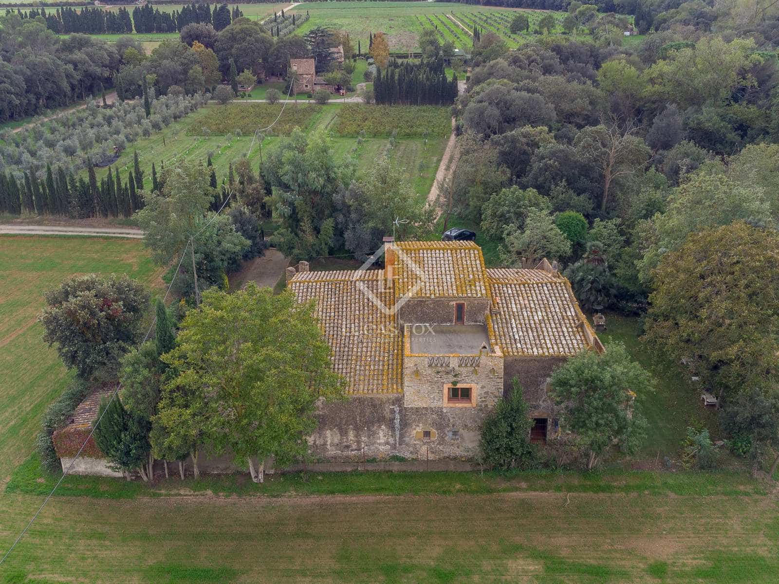 5 soveværelse Finca/Landehus til salg i Peratallada med garage - € 2.200.000 (Ref: 7296312)