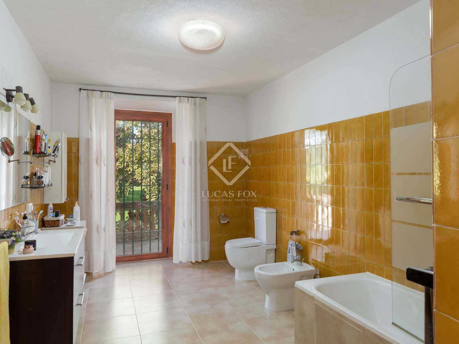 5 soveværelse Finca/Landehus til salg i Peratallada med garage - € 2.200.000 (Ref: 7296312)