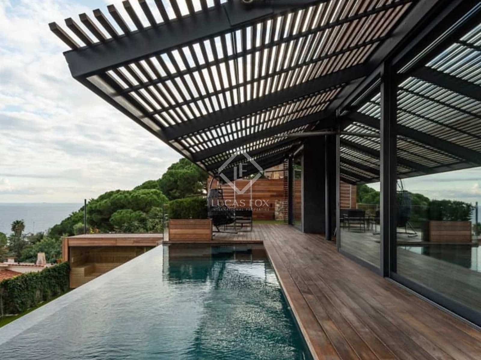 6 slaapkamer Villa te koop in Lloret de Mar met zwembad garage - € 4.500.000 (Ref: 7299584)