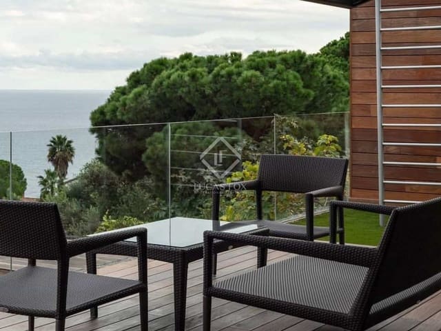 6 slaapkamer Villa te koop in Lloret de Mar met zwembad garage - € 4.500.000 (Ref: 7299584)