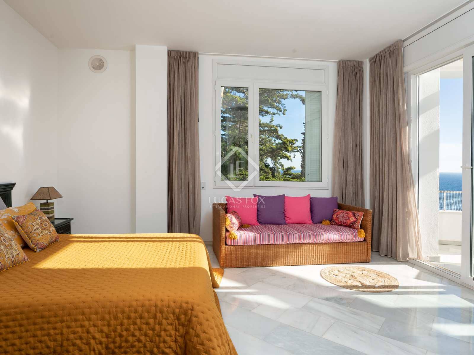 4 slaapkamer Villa te koop in Lloret de Mar met zwembad garage - € 2.950.000 (Ref: 7302088)