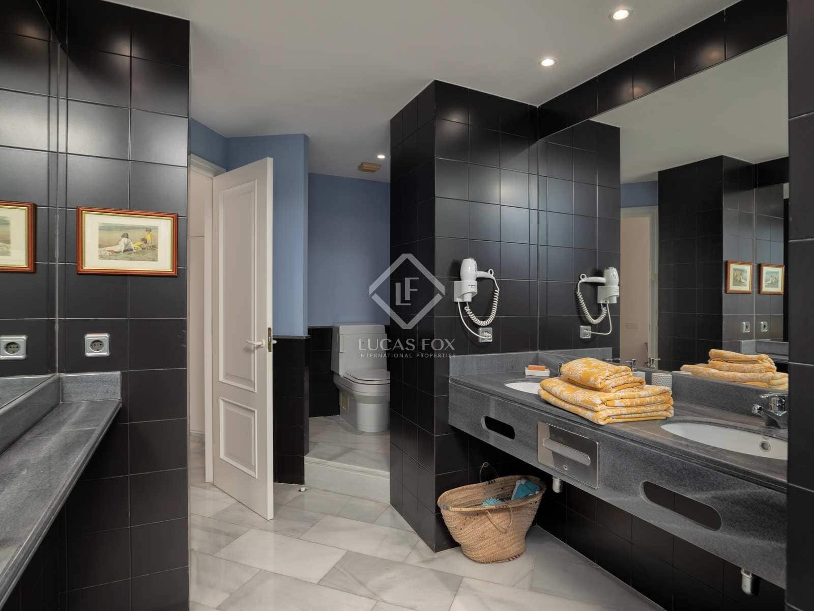 4 slaapkamer Villa te koop in Lloret de Mar met zwembad garage - € 2.950.000 (Ref: 7302088)