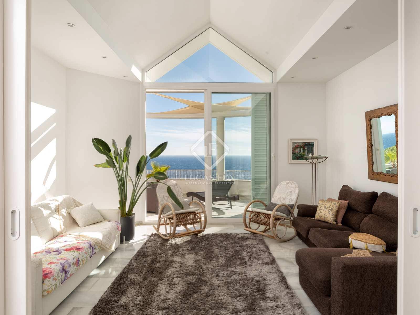 4 slaapkamer Villa te koop in Lloret de Mar met zwembad garage - € 2.950.000 (Ref: 7302088)