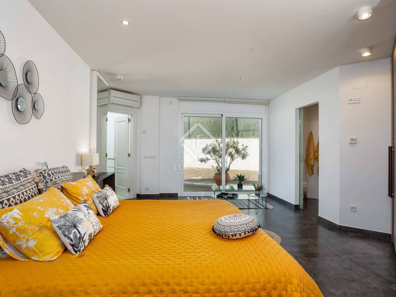 4 slaapkamer Villa te koop in Lloret de Mar met zwembad garage - € 2.950.000 (Ref: 7302088)