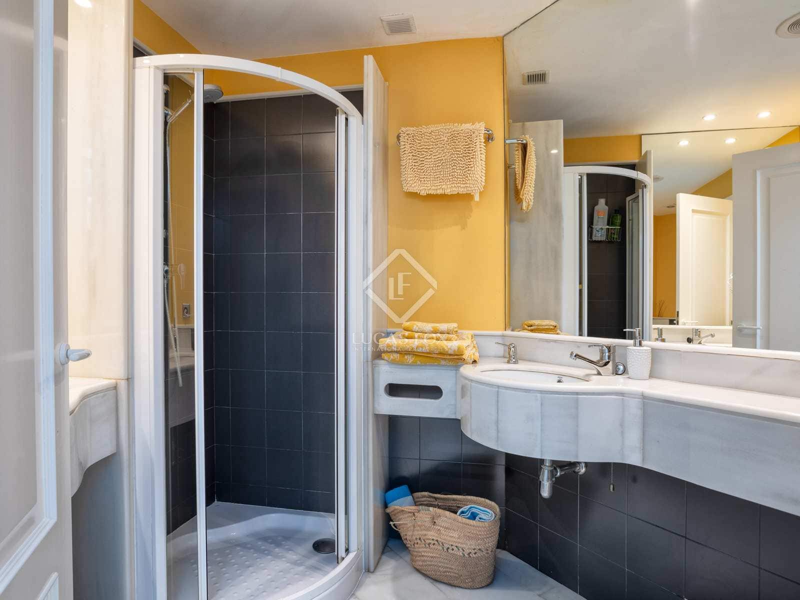 4 slaapkamer Villa te koop in Lloret de Mar met zwembad garage - € 2.950.000 (Ref: 7302088)