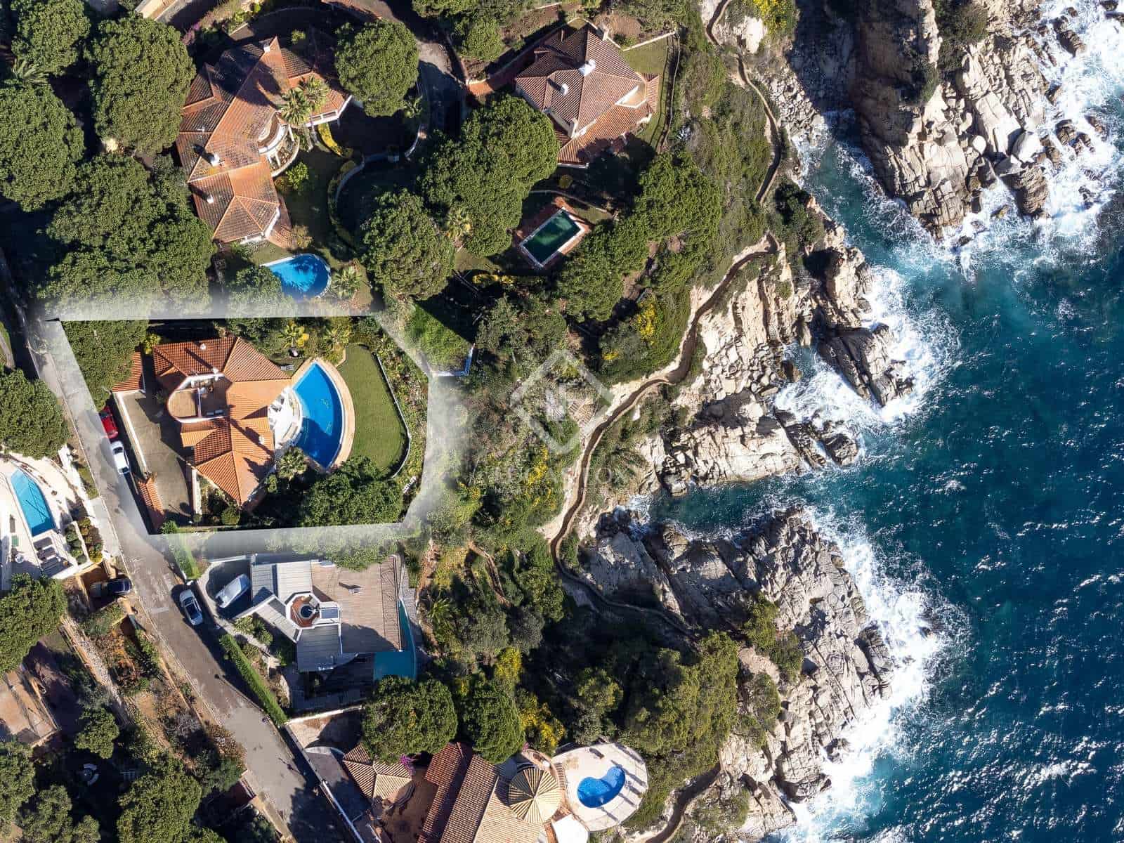 4 slaapkamer Villa te koop in Lloret de Mar met zwembad garage - € 2.950.000 (Ref: 7302088)