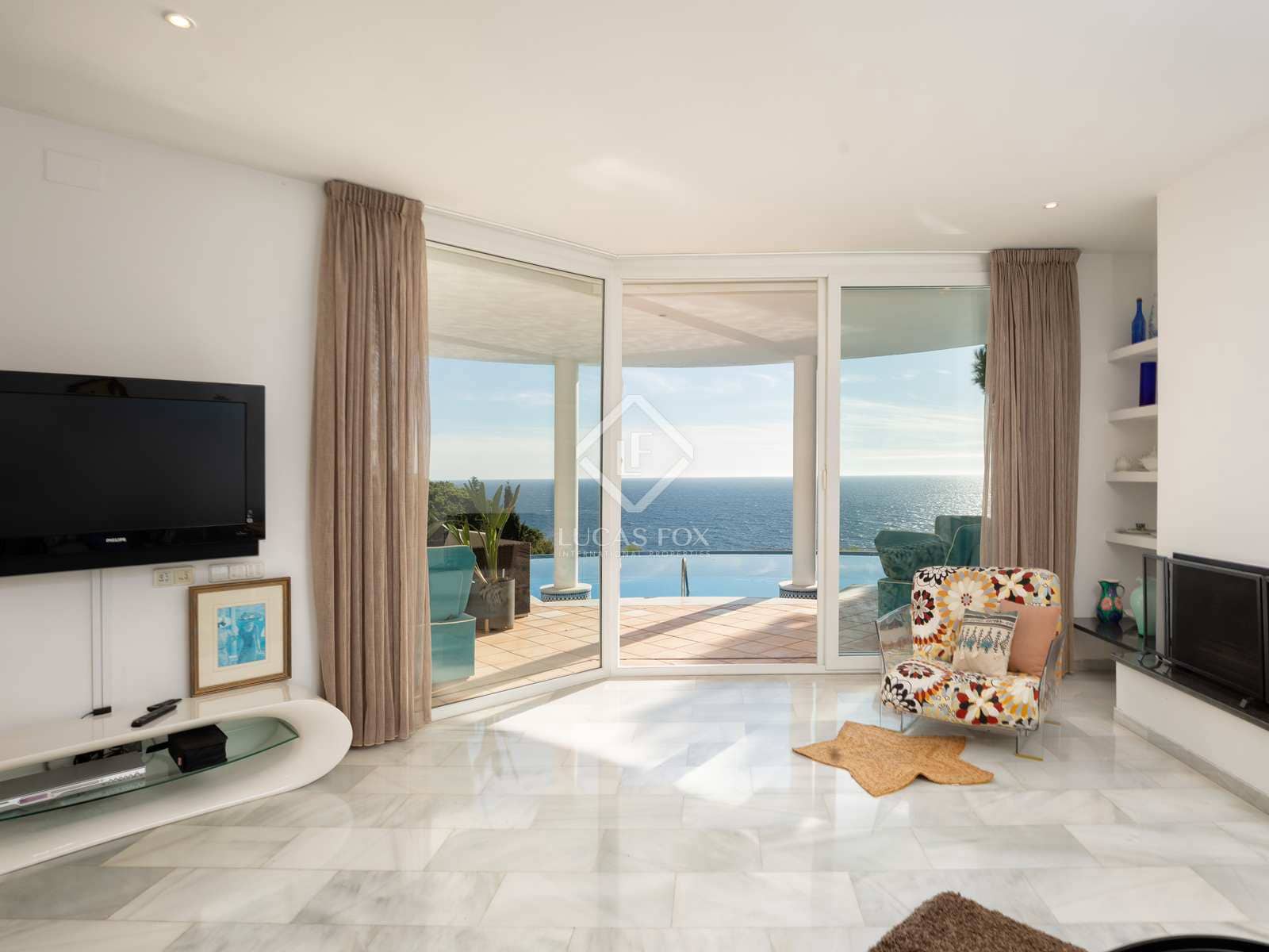 4 slaapkamer Villa te koop in Lloret de Mar met zwembad garage - € 2.950.000 (Ref: 7302088)