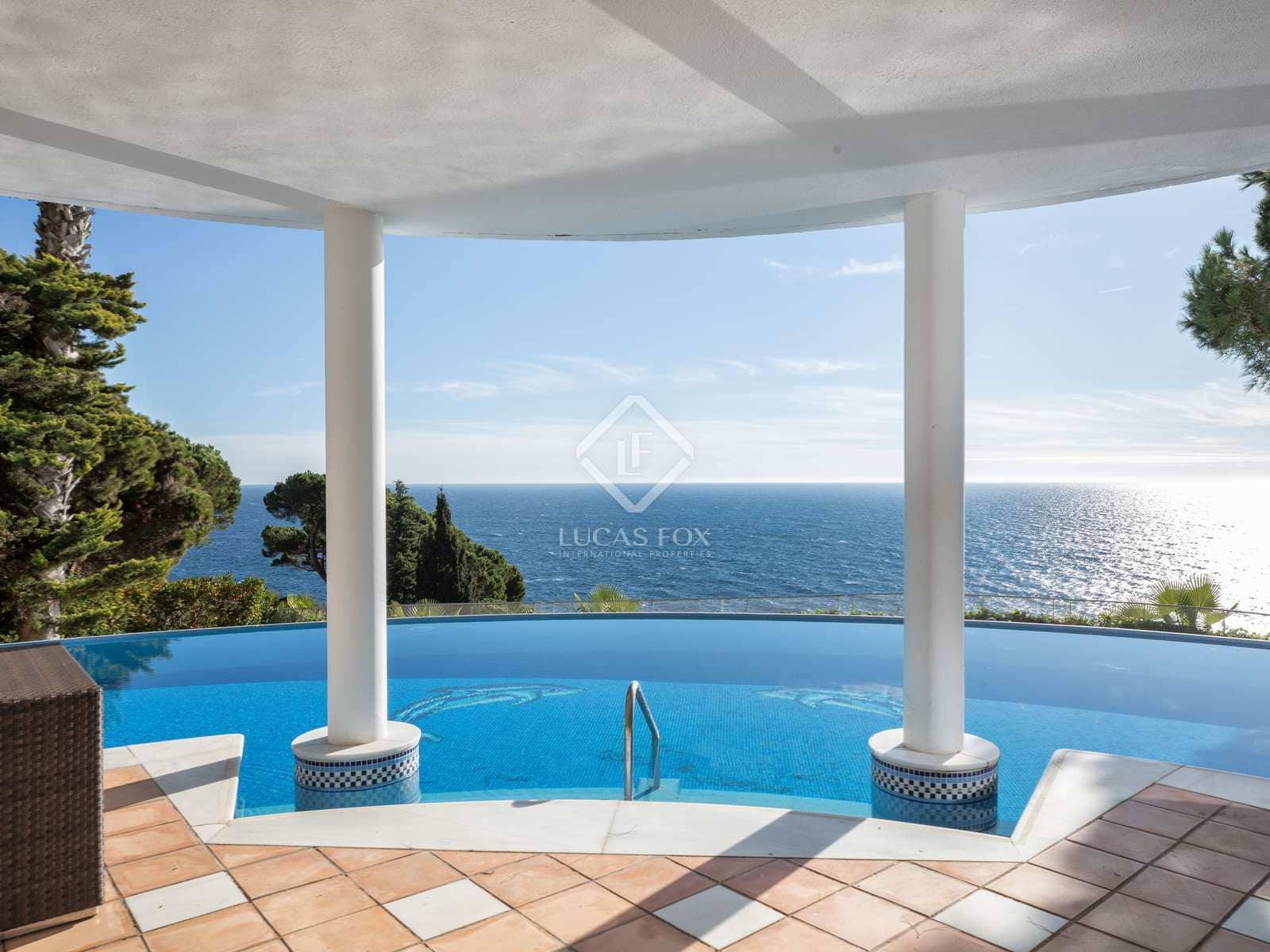 4 slaapkamer Villa te koop in Lloret de Mar met zwembad garage - € 2.950.000 (Ref: 7302088)