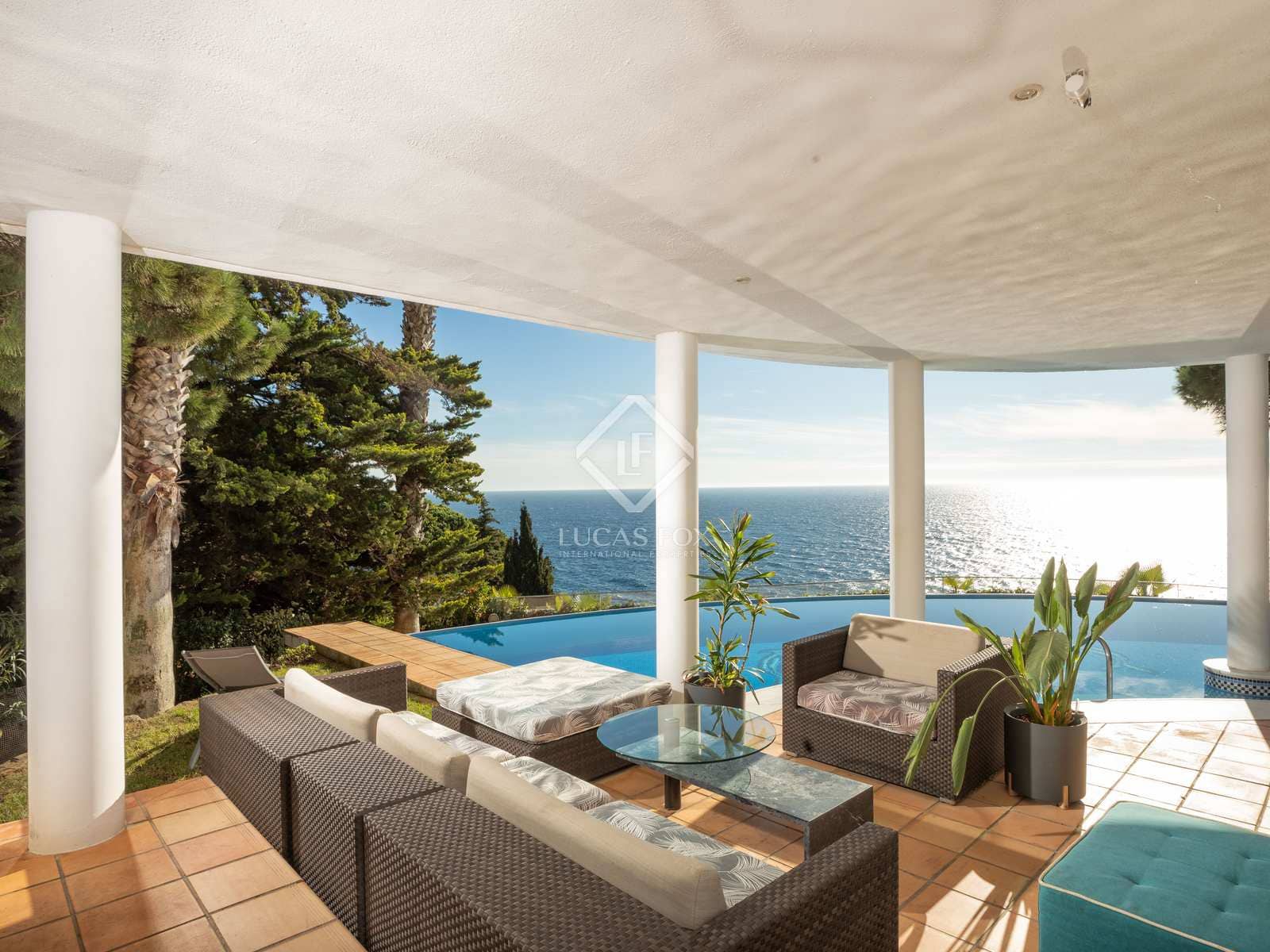 4 slaapkamer Villa te koop in Lloret de Mar met zwembad garage - € 2.950.000 (Ref: 7302088)