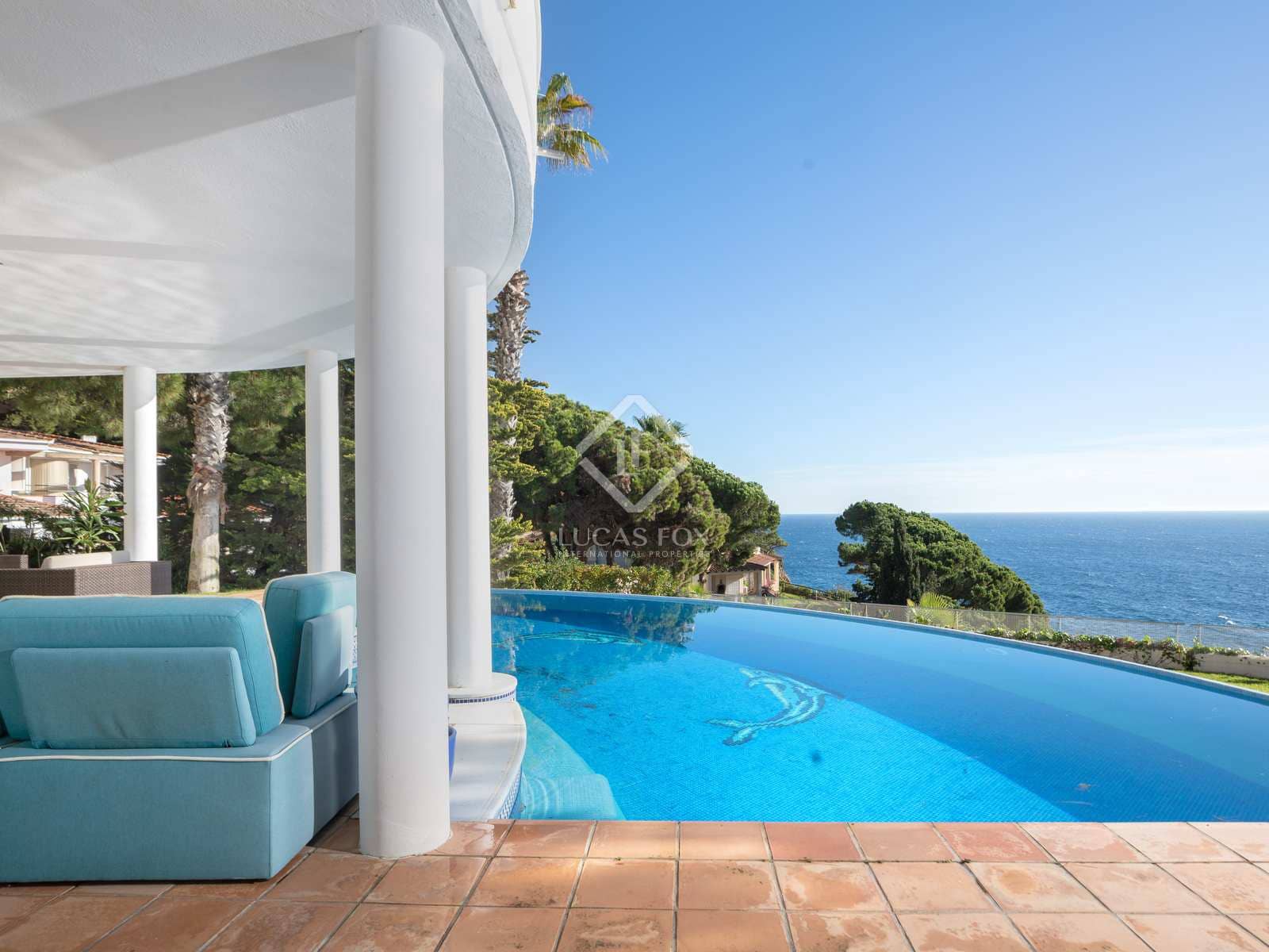 4 slaapkamer Villa te koop in Lloret de Mar met zwembad garage - € 2.950.000 (Ref: 7302088)