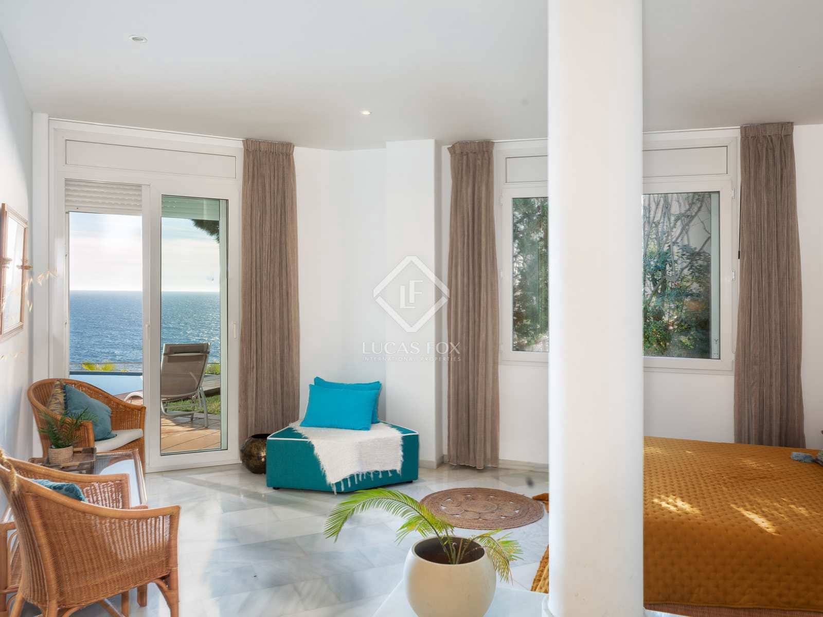 4 slaapkamer Villa te koop in Lloret de Mar met zwembad garage - € 2.950.000 (Ref: 7302088)