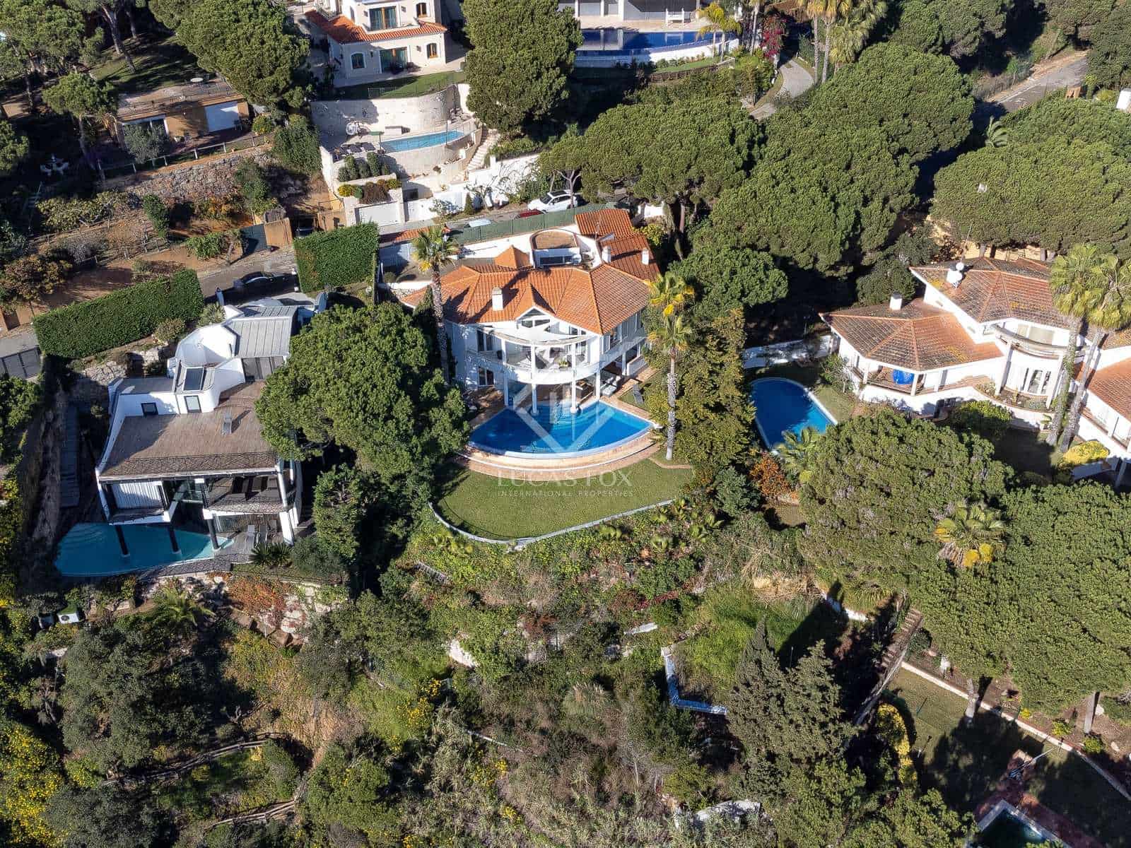 4 slaapkamer Villa te koop in Lloret de Mar met zwembad garage - € 2.950.000 (Ref: 7302088)