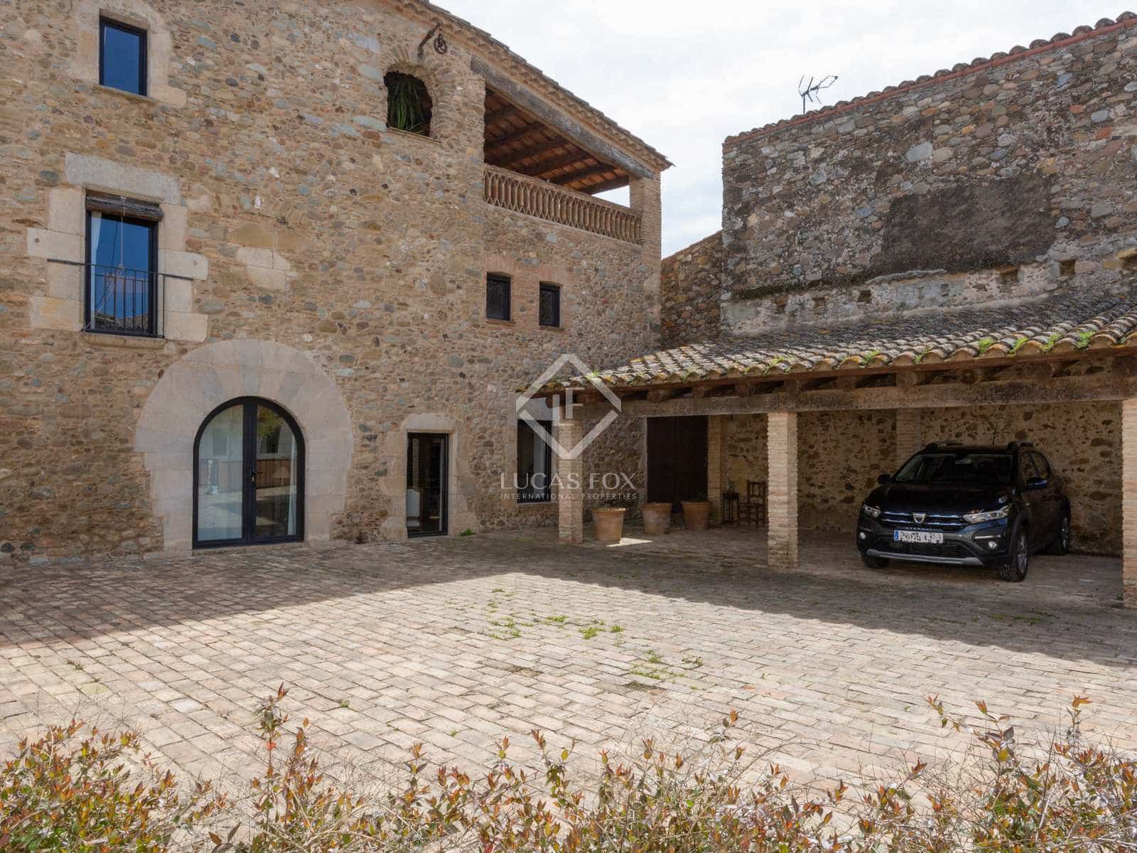 7 bedroom Villa for sale in Bordils with garage - € 630,000 (Ref: 7309612)