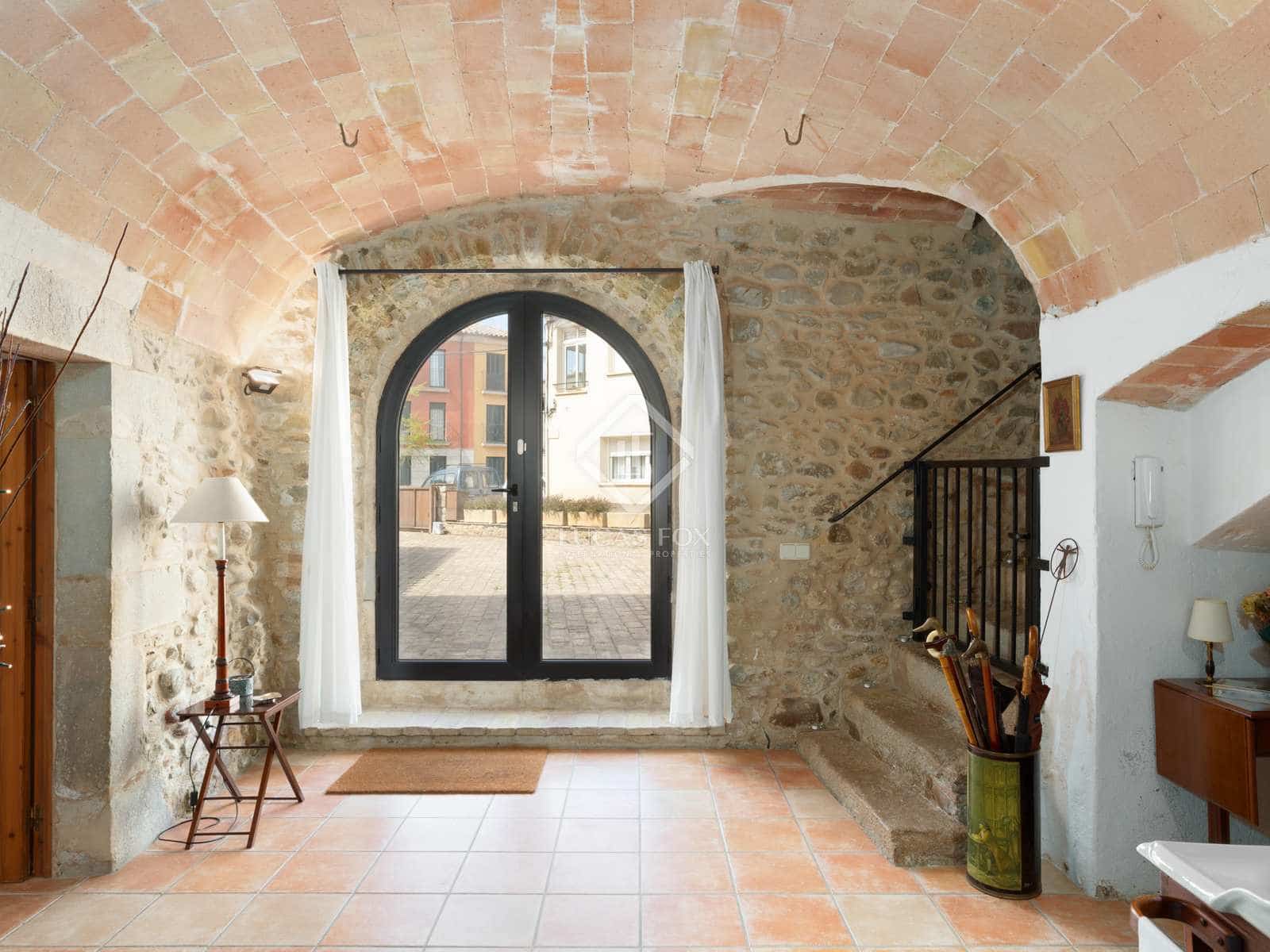 7 bedroom Villa for sale in Bordils with garage - € 630,000 (Ref: 7309612)